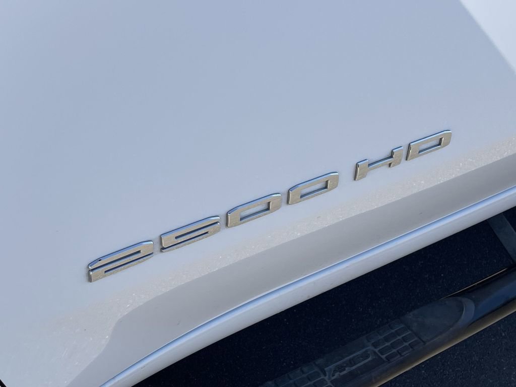 Used 2022 GMC Sierra 2500 SLE w/ SLE Value Package; image 32