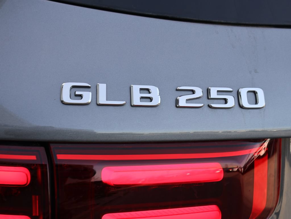 New 2026 Mercedes-Benz GLB 250 4MATIC image 8