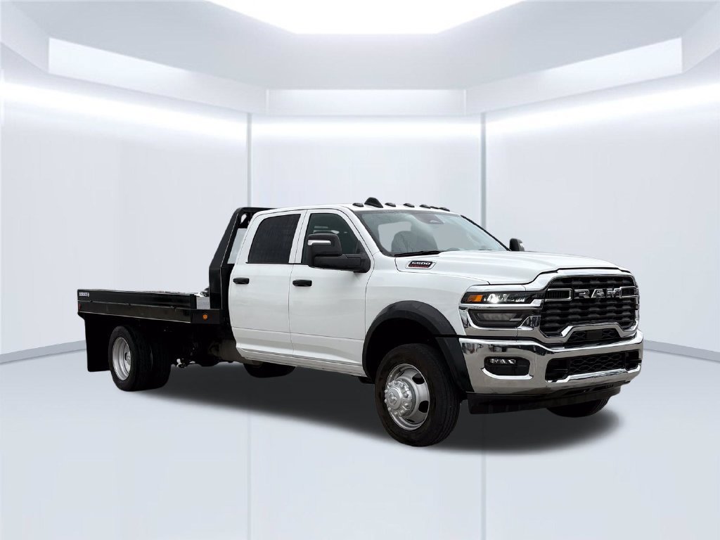 Used 2025 RAM 5500 Tradesman AWD/4WD image 34
