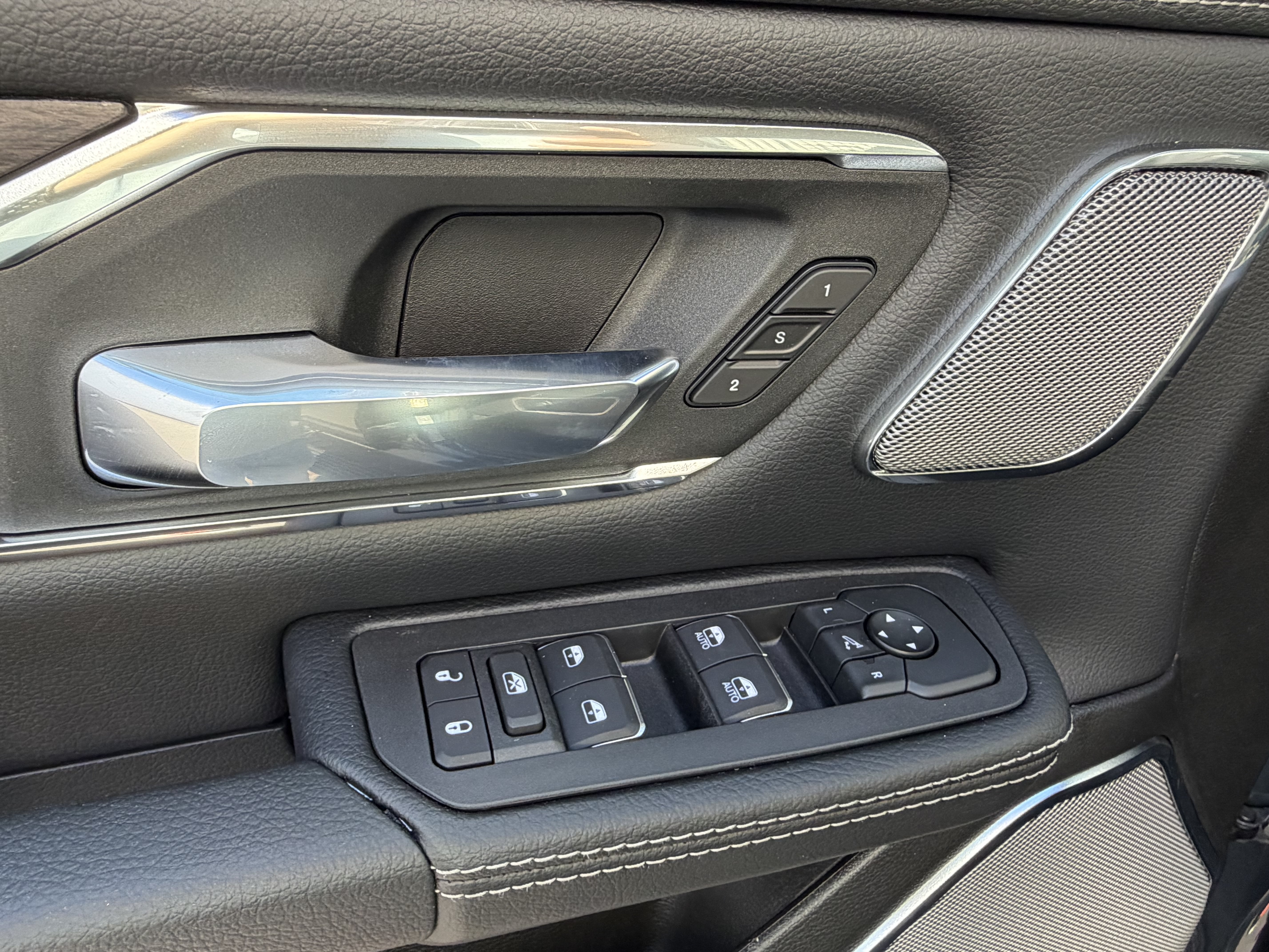 New 2026 RAM 1500 Laramie w/ Night Edition RWD image 19
