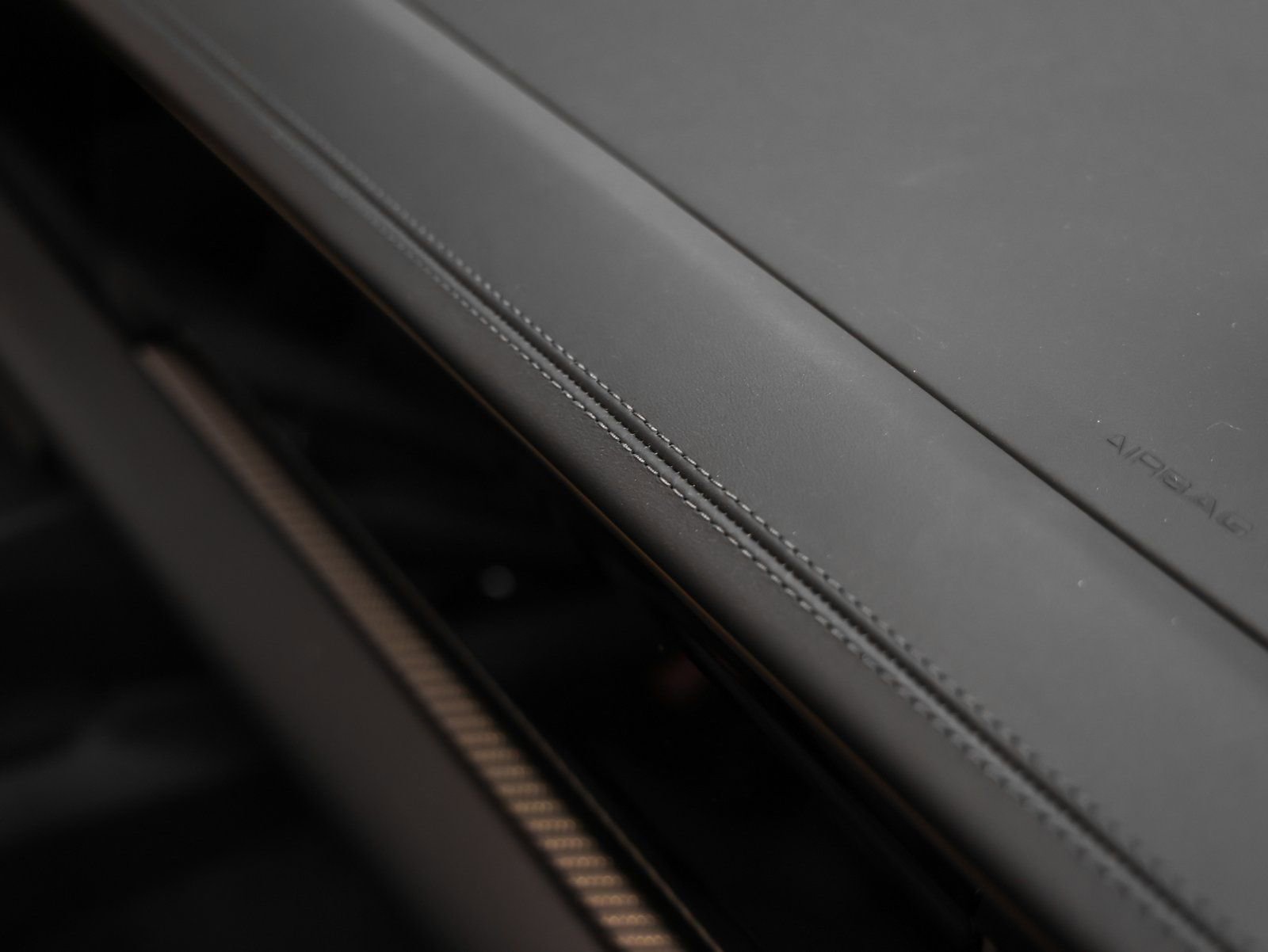 New 2025 Porsche Macan 4S Electric image 25