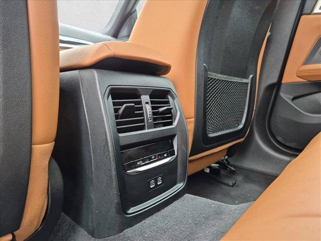 Used 2023 BMW i4 eDrive40 RWD image 18