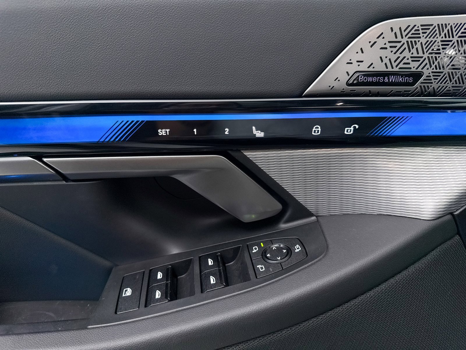 Used 2024 BMW i5 M60 w/ Premium Package image 30