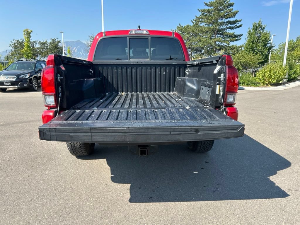 Used 2021 Toyota Tacoma SR AWD/4WD image 17