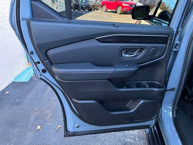 Used 2023 Honda Pilot Elite image 25