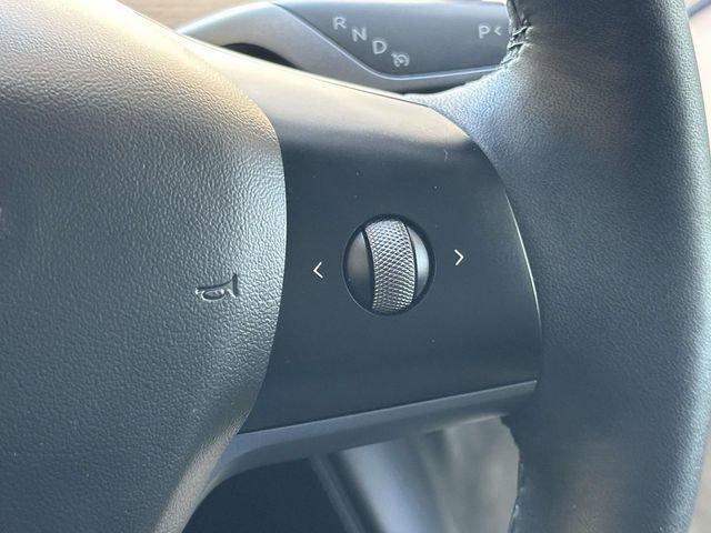 Used 2021 Tesla Model Y Long Range image 24