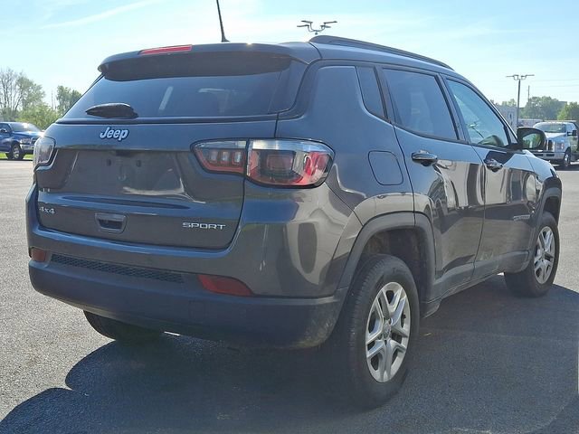 Used 2018 Jeep Compass Sport w/ Tech Group AWD/4WD image 5