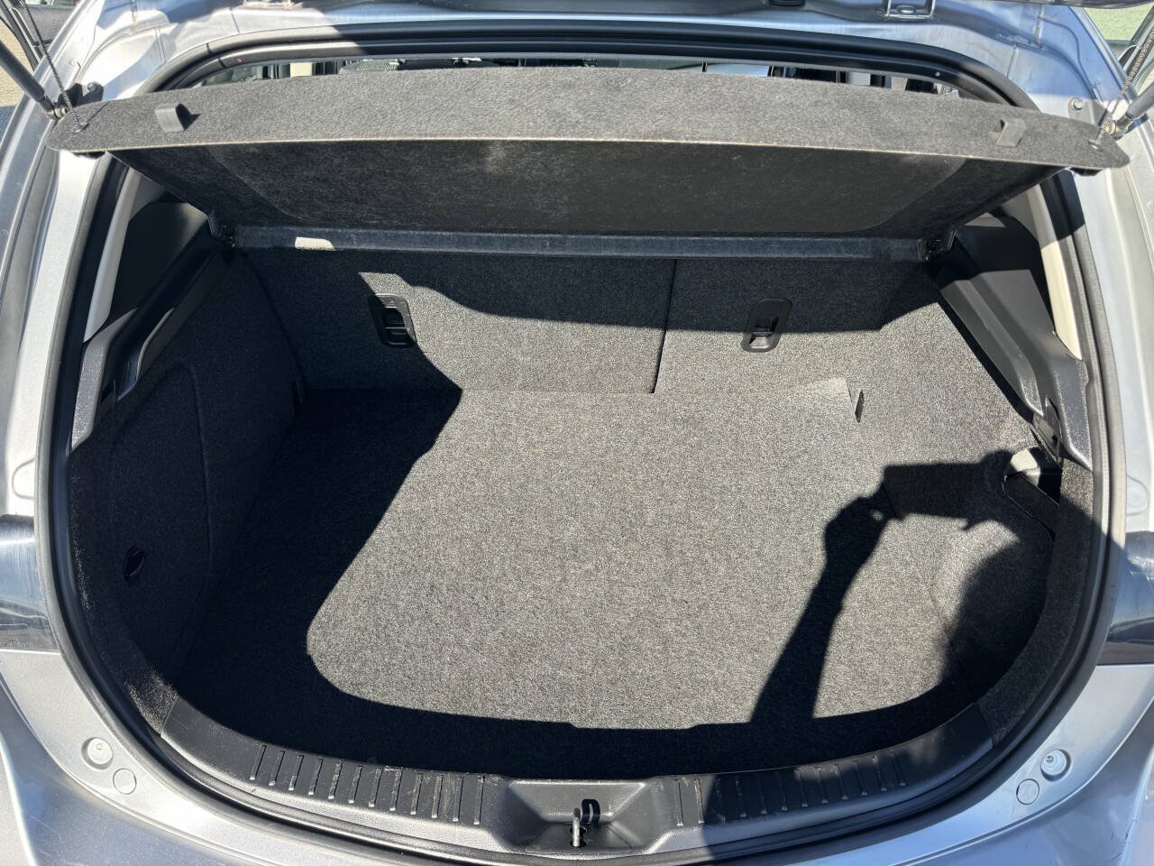 Used 2012 MAZDA MAZDA3 i Touring FWD image 28