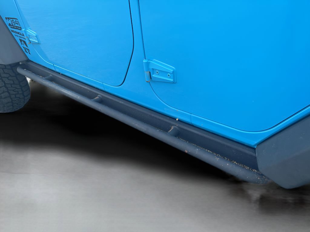 Used 2017 Jeep Wrangler Unlimited Rubicon w/ Connectivity Group image 33