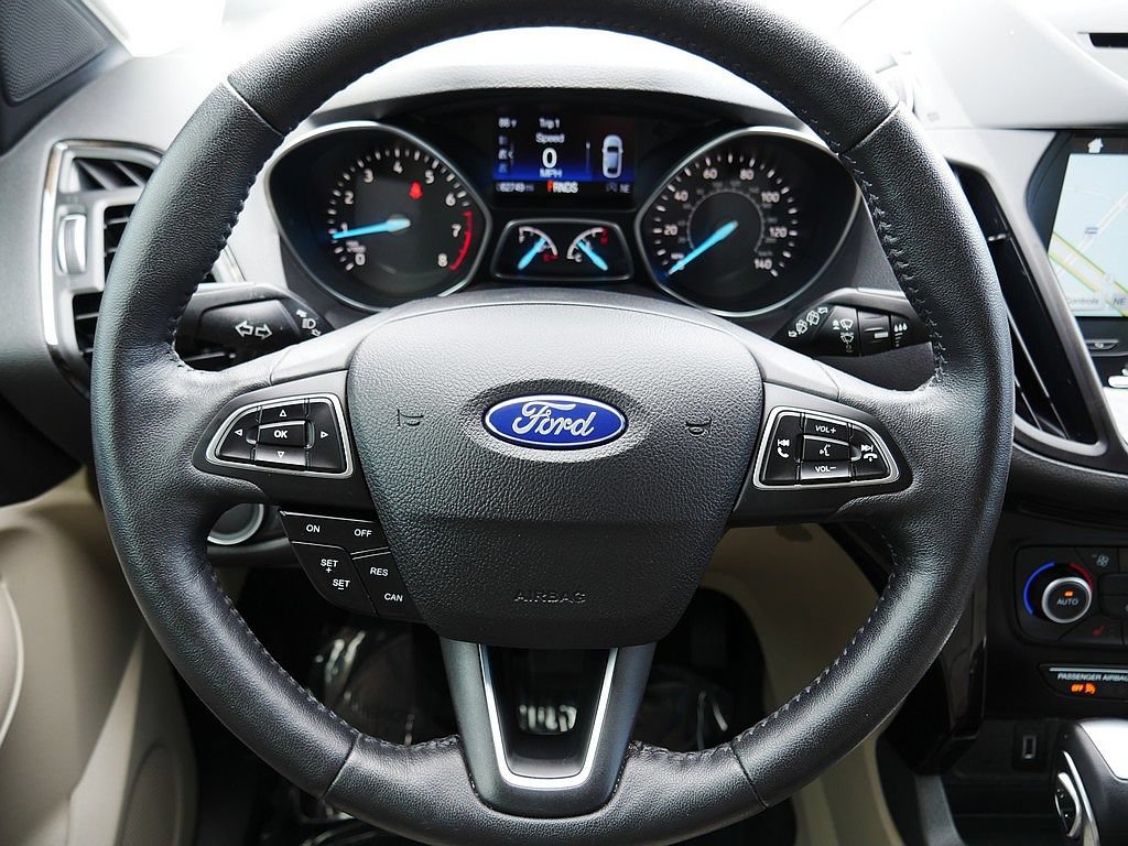 Used 2018 Ford Escape Titanium AWD/4WD image 19