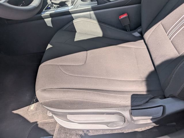 Used 2024 Hyundai Elantra SEL FWD image 20