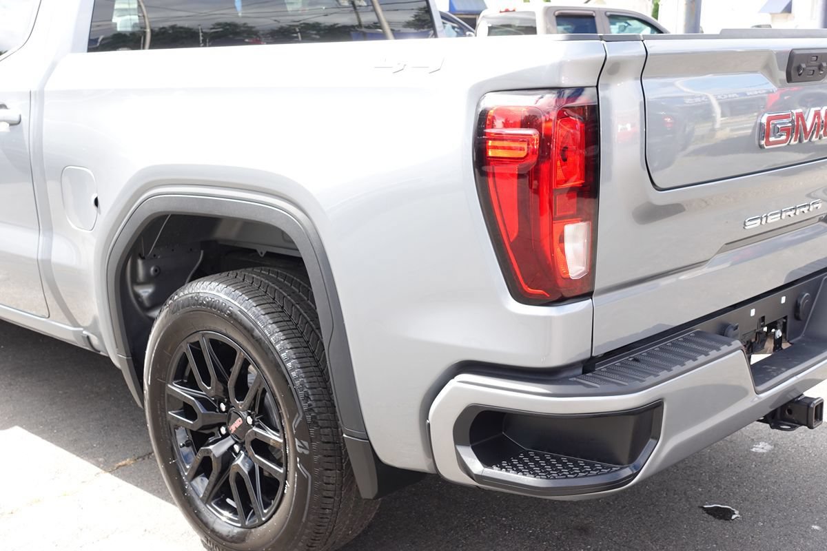 Used 2025 GMC Sierra 1500 Elevation AWD/4WD image 9