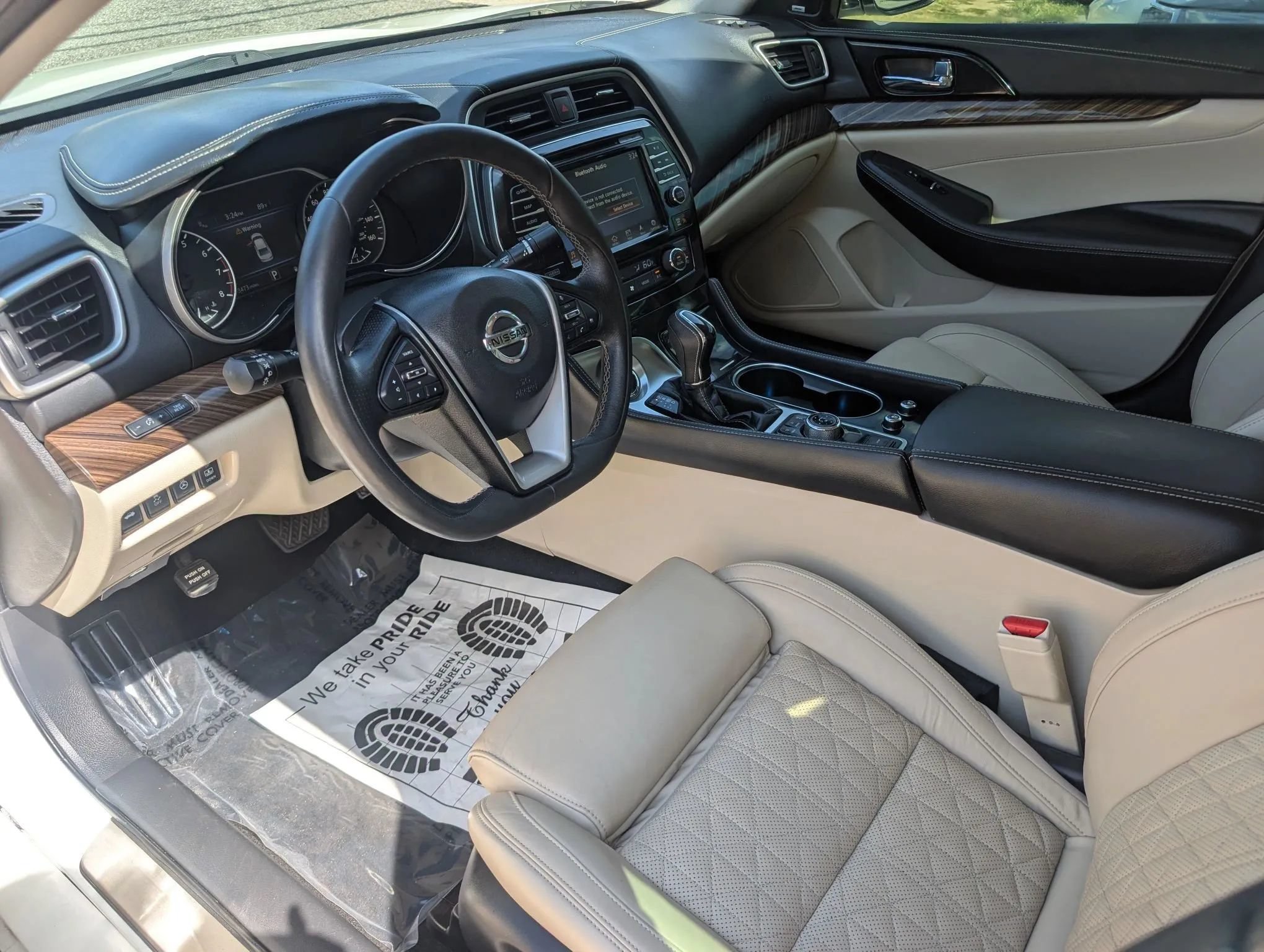 Used 2017 Nissan Maxima Platinum w/ Medallion Package FWD image 21