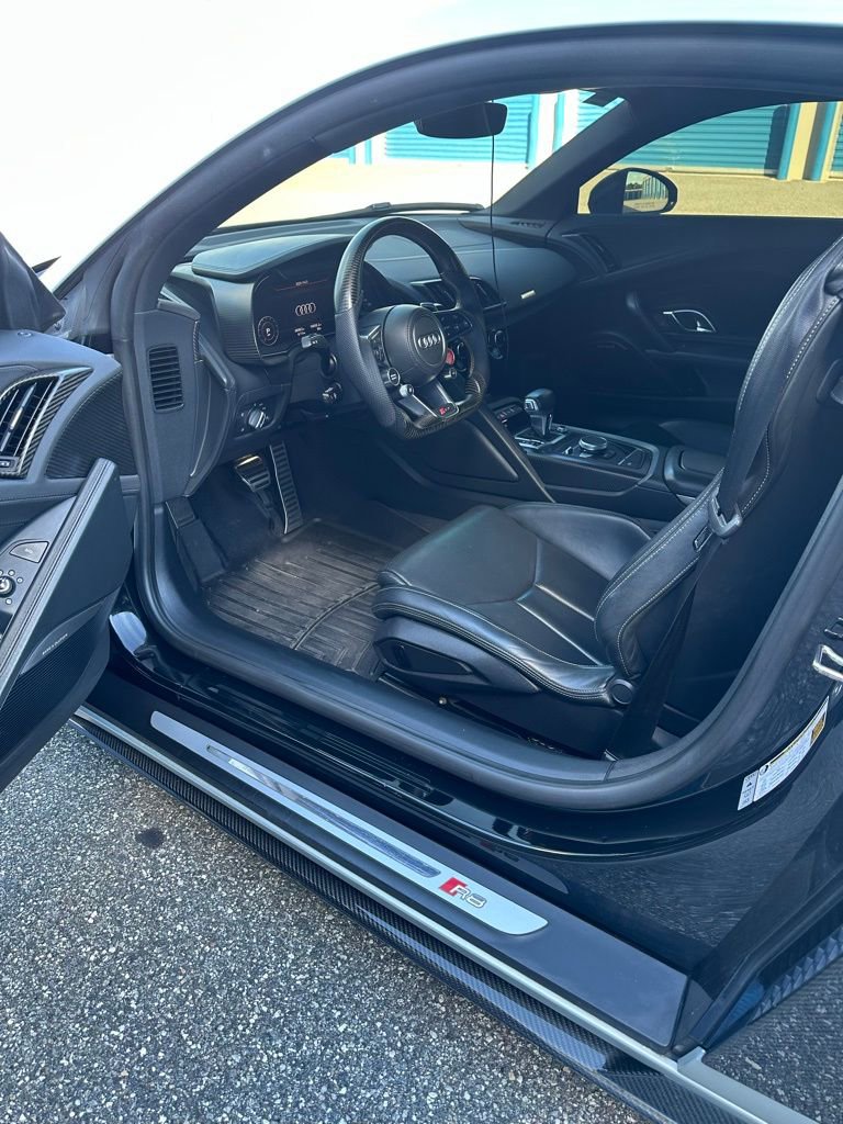 Used 2017 Audi R8 V10 plus image 21