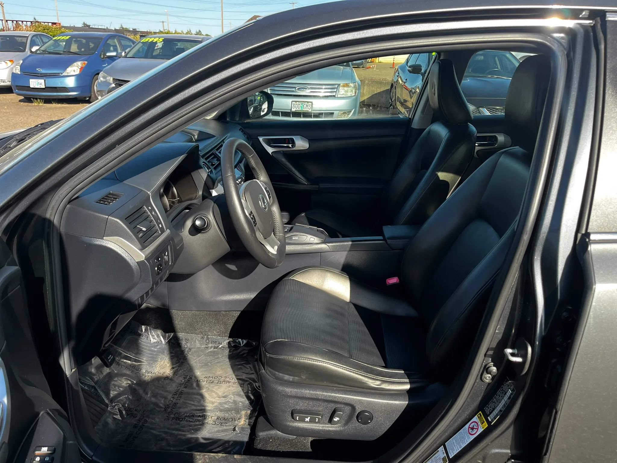 Used 2011 Lexus CT 200h Premium w/ Premium Audio Pkg FWD image 9