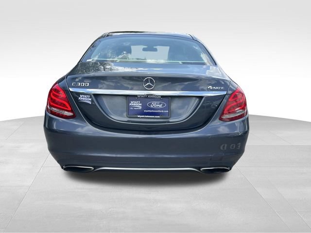 Used 2015 Mercedes-Benz C 300 4MATIC Sedan image 4