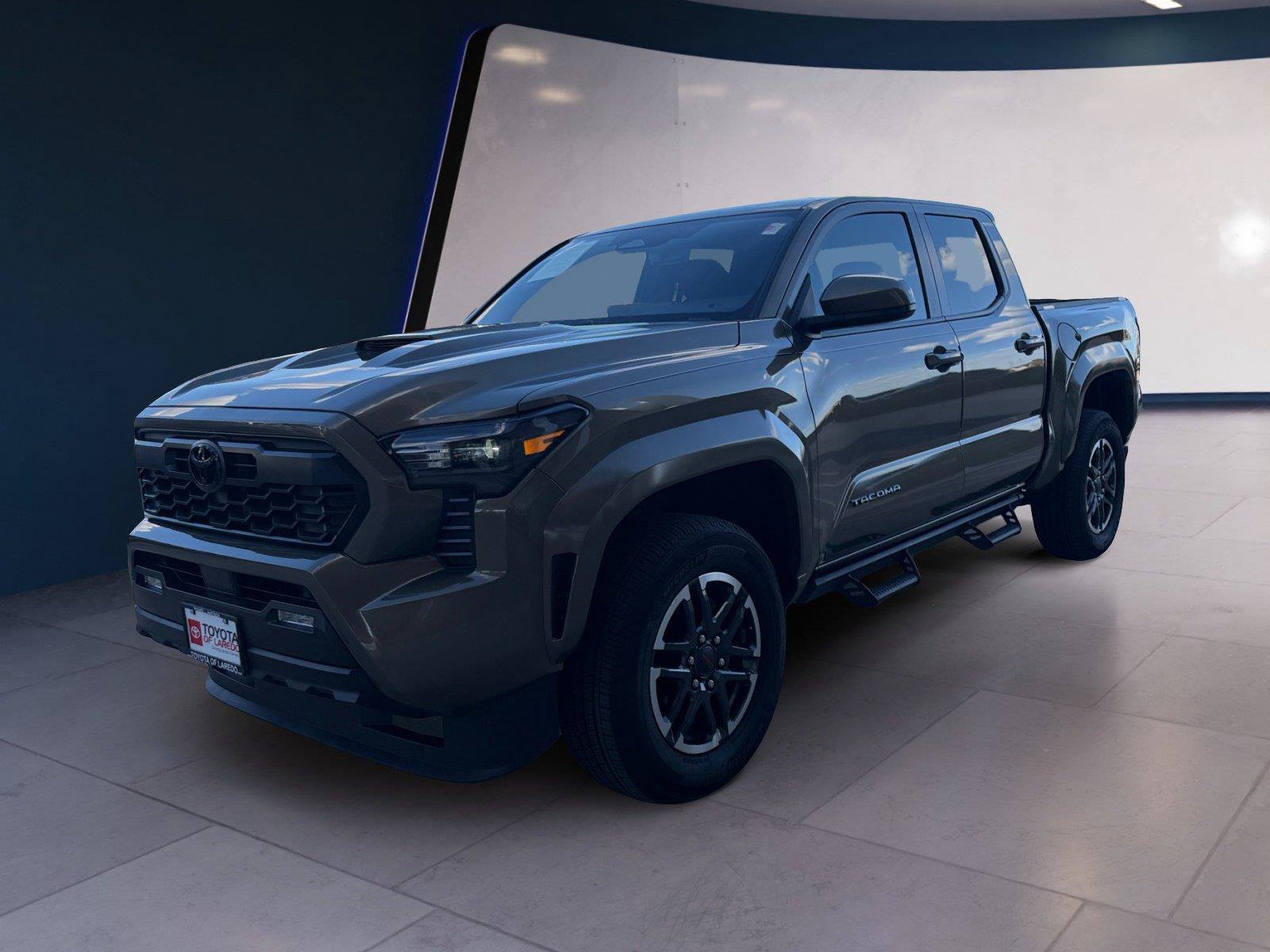Used 2025 Toyota Tacoma TRD Sport RWD image 1