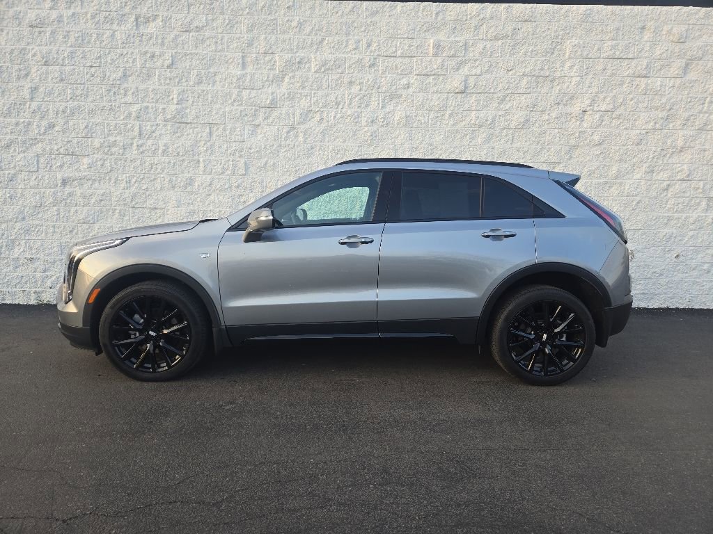 Certified 2023 Cadillac XT4 Sport w/ LPO, Onyx Lite Package AWD/4WD image 3