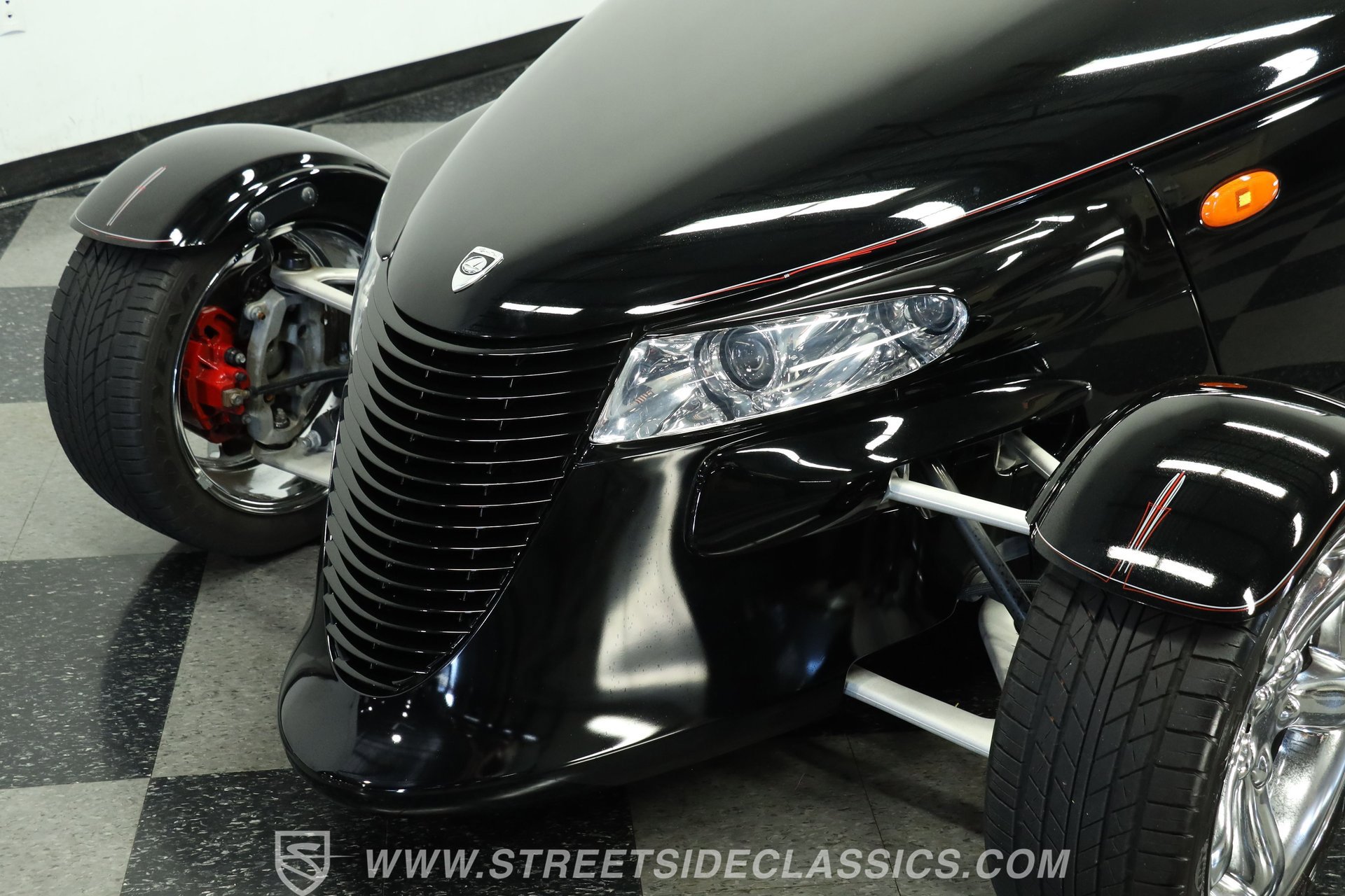Used 2000 Plymouth Prowler image 18