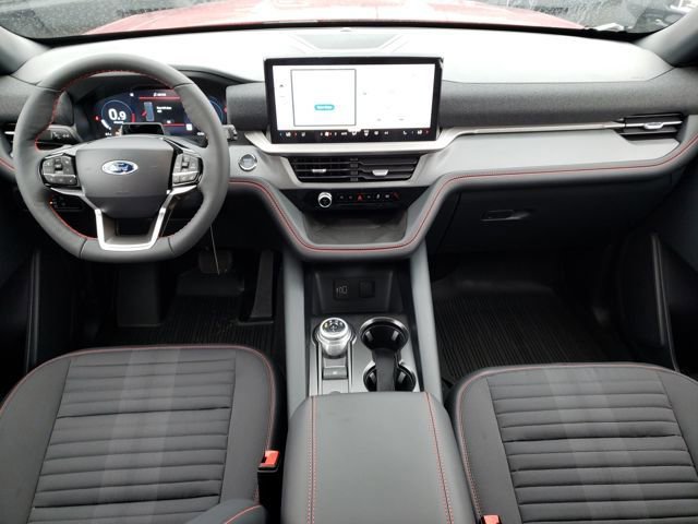 New 2026 Ford Explorer ST-Line w/ ST-Line Street Pack image 13