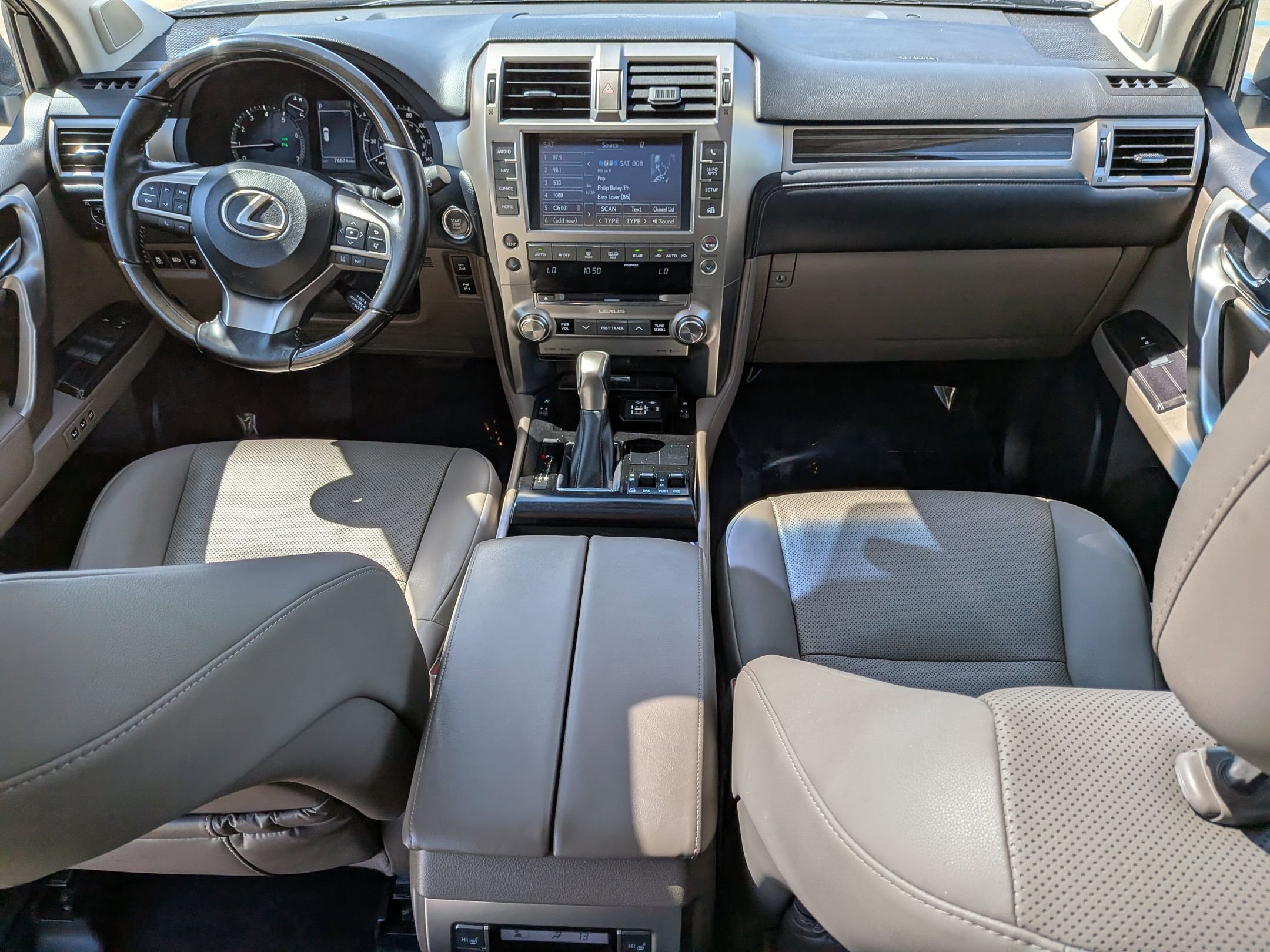 Used 2021 Lexus GX 460 Premium w/ Premium Package AWD/4WD image 25