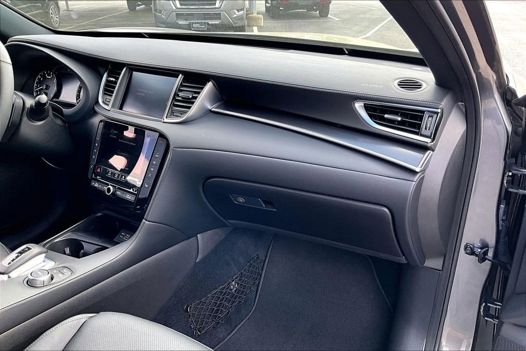 Certified 2025 INFINITI QX55 Luxe w/ Cargo Package image 21