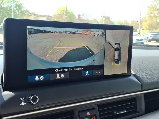 Used 2026 Honda Pilot Touring image 13