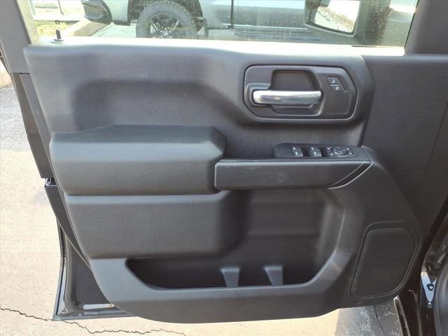 New 2026 Chevrolet Silverado 2500 Custom w/ Custom Value Package AWD/4WD image 10