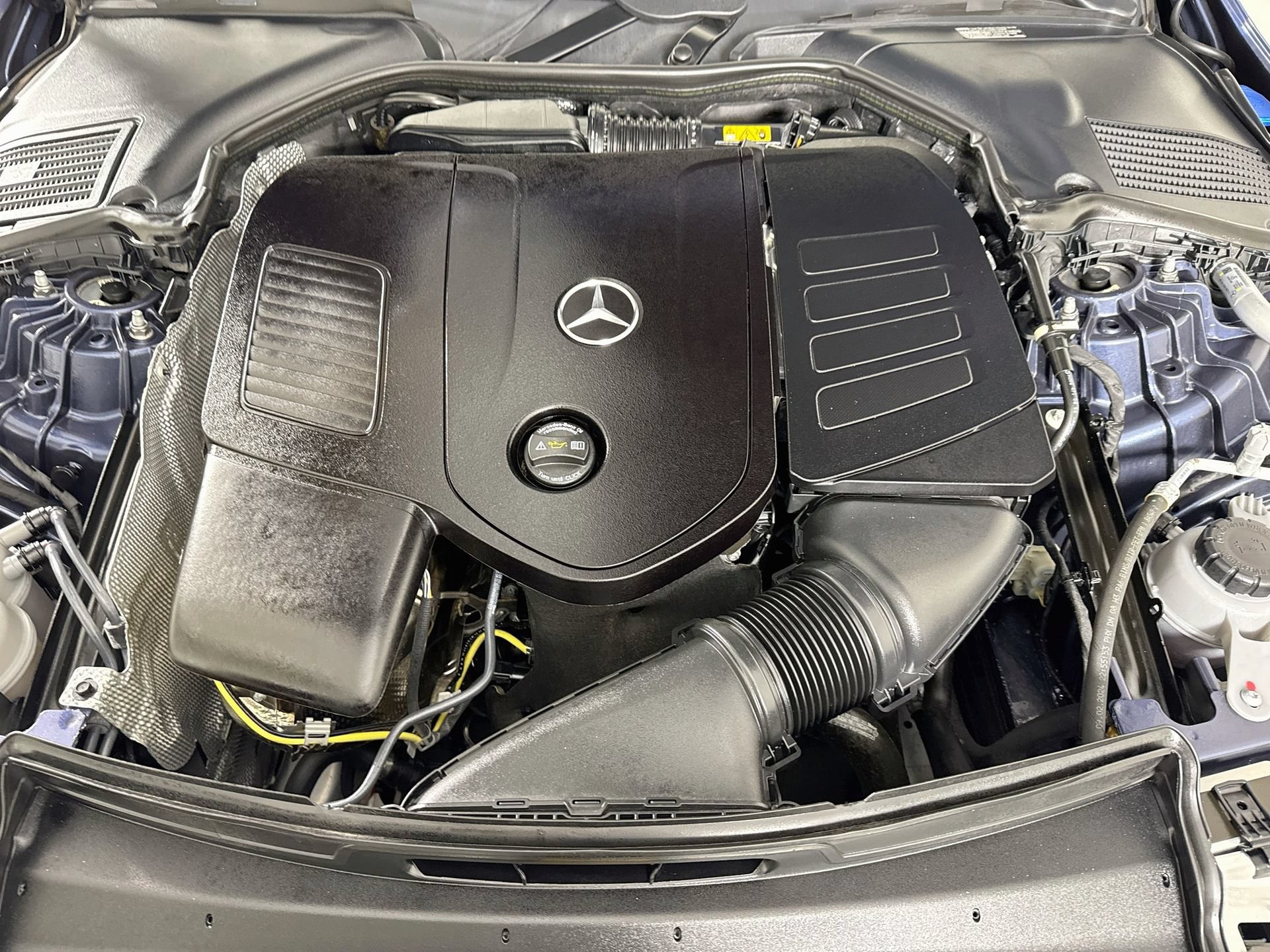 Certified 2024 Mercedes-Benz C 300 4MATIC Sedan image 33