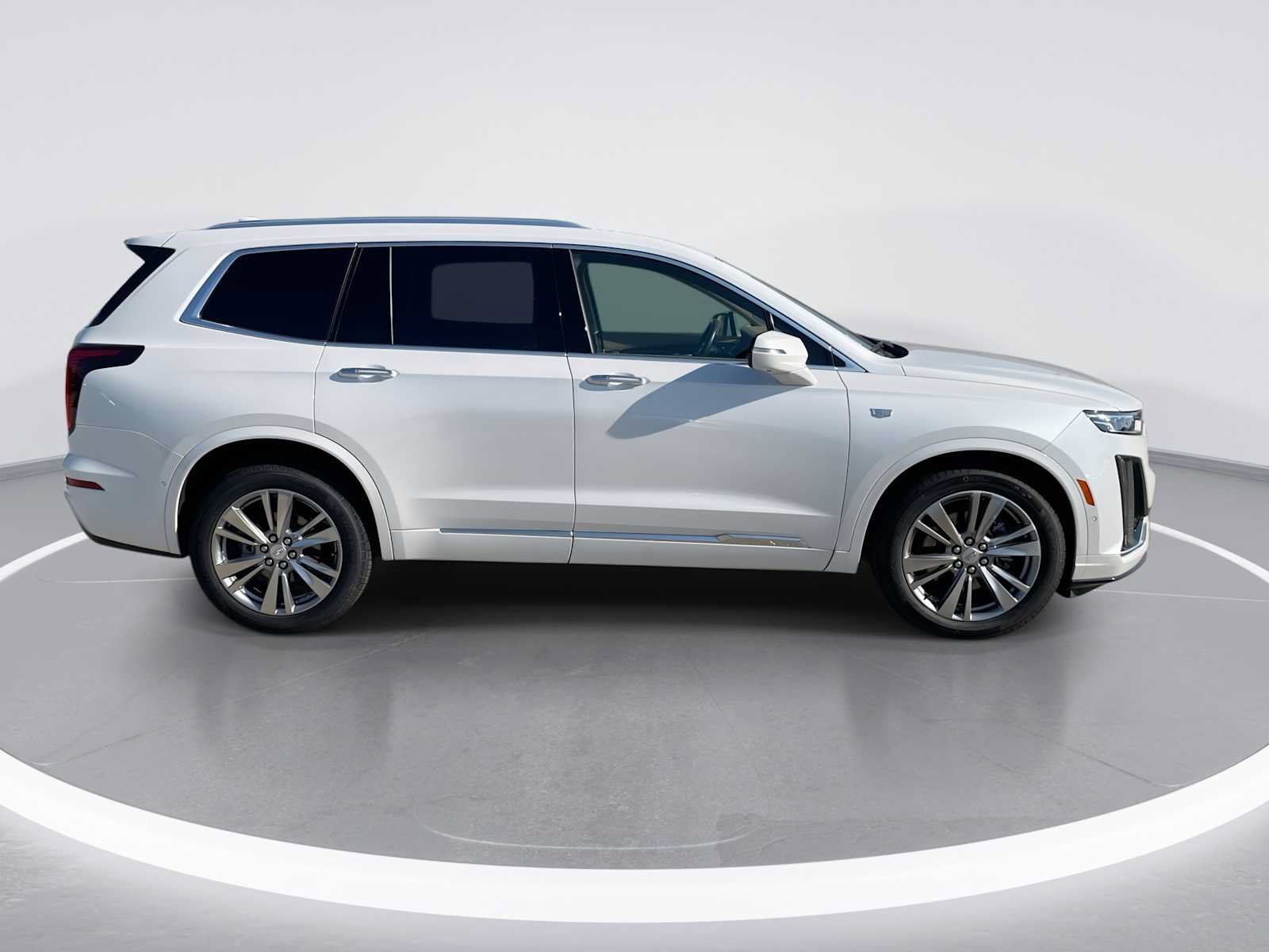 Used 2024 Cadillac XT6 Premium Luxury w/ Platinum Package AWD/4WD image 10