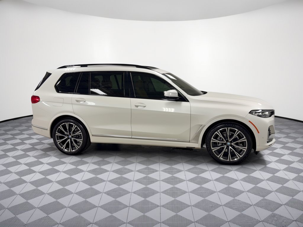 Certified 2022 BMW X7 xDrive40i w/ Premium Package AWD/4WD image 8