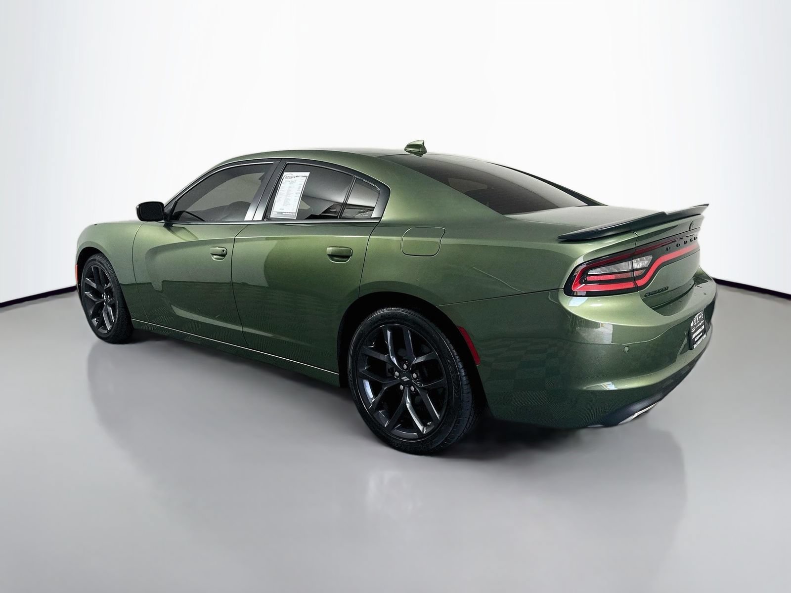 Used 2023 Dodge Charger SXT w/ Blacktop Package RWD image 5