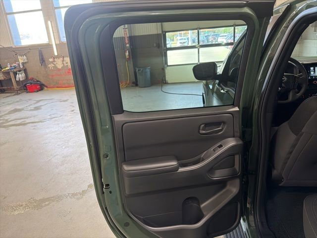New 2026 Nissan Frontier SV AWD/4WD image 10