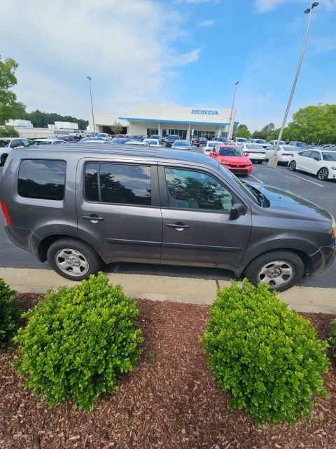 Used 2015 Honda Pilot LX image 9