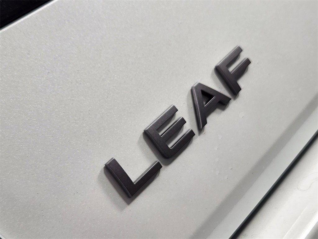 New 2026 Nissan Leaf w/ Floor Mat Package (S+) FWD image 8