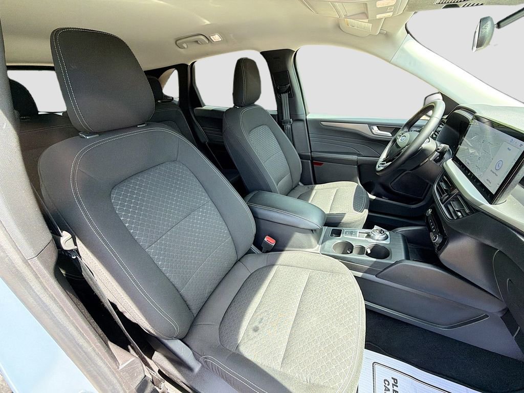 Used 2024 Ford Escape Active w/ Tech Pack #2 AWD/4WD image 31