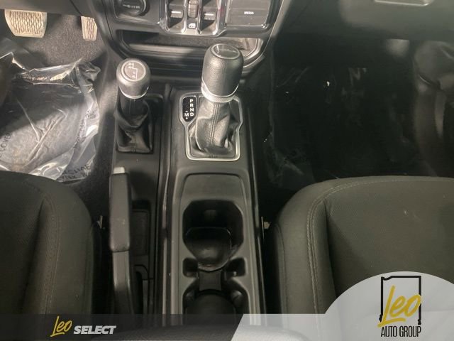 Used 2021 Jeep Gladiator Sport image 18