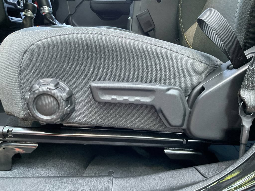 New 2025 Jeep Gladiator Sport AWD/4WD image 30