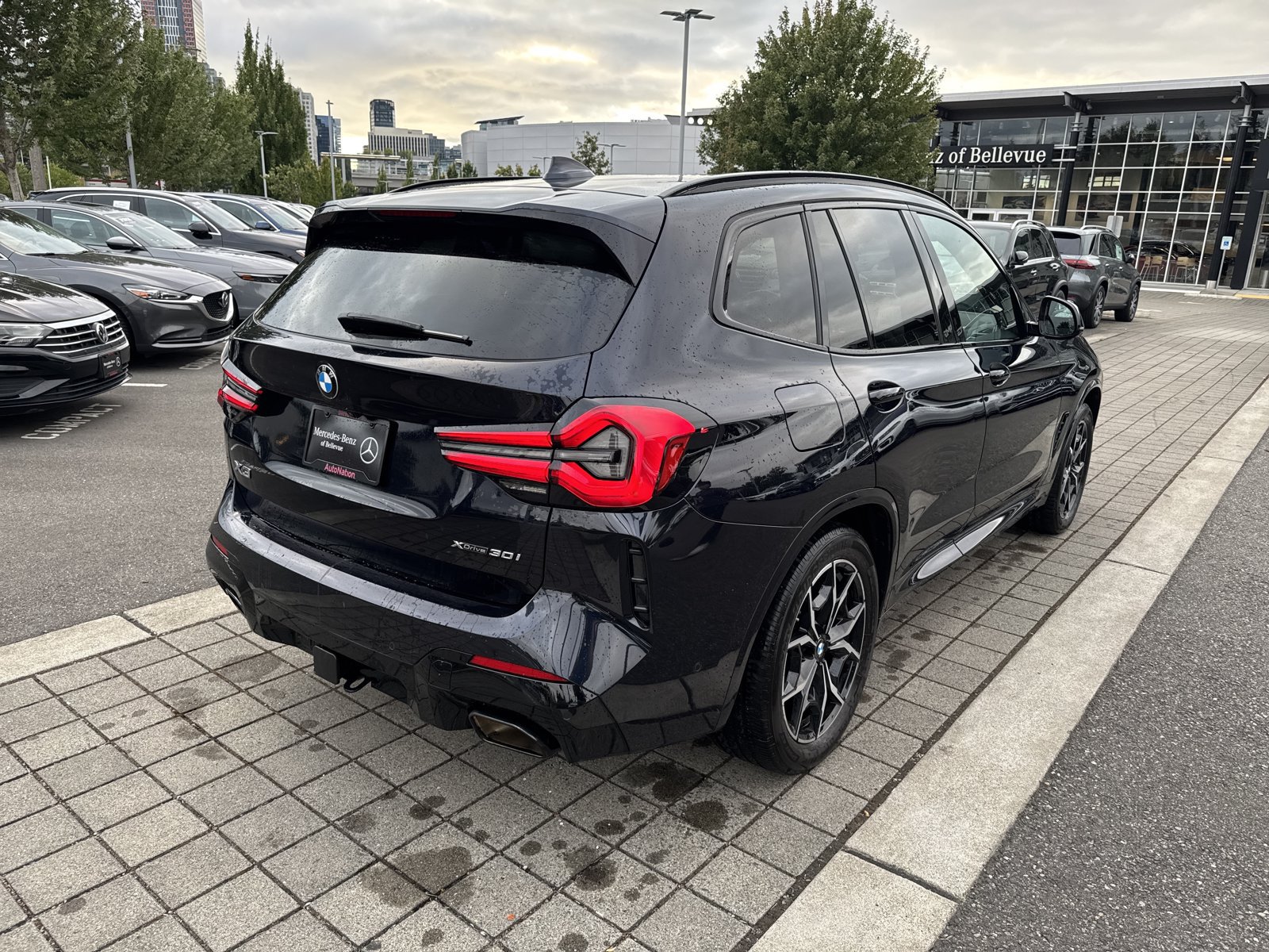 Used 2023 BMW X3 xDrive30i w/ M Sport Package AWD/4WD image 5