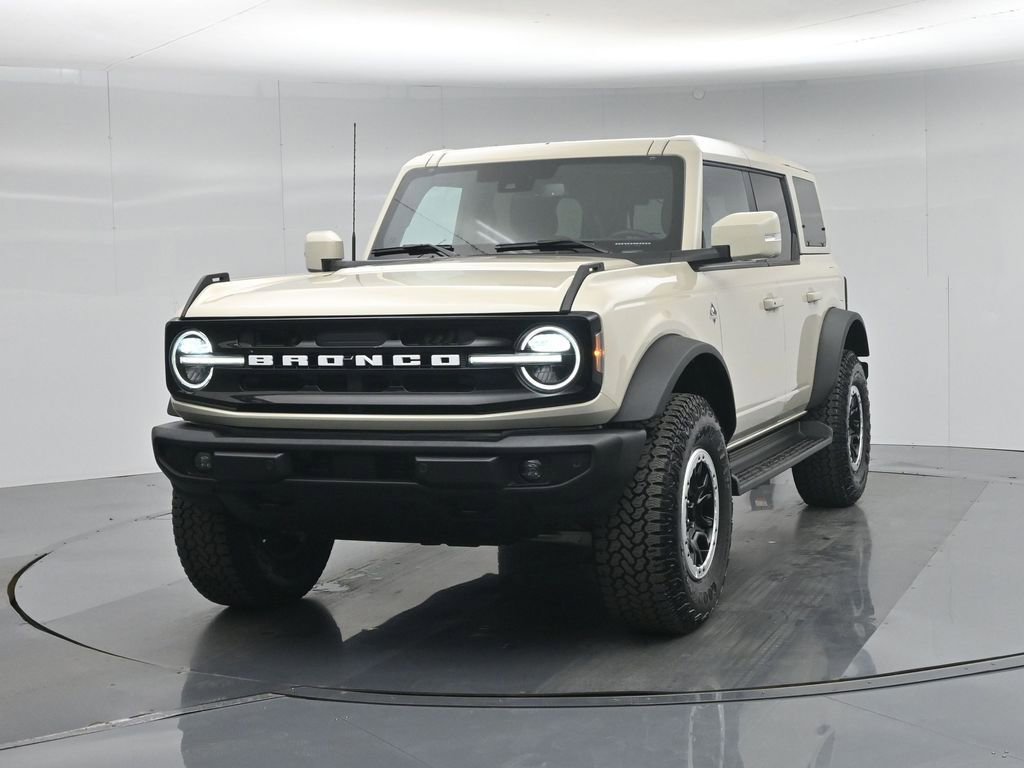 Certified 2025 Ford Bronco Outer Banks w/ Sasquatch Package AWD/4WD image 58