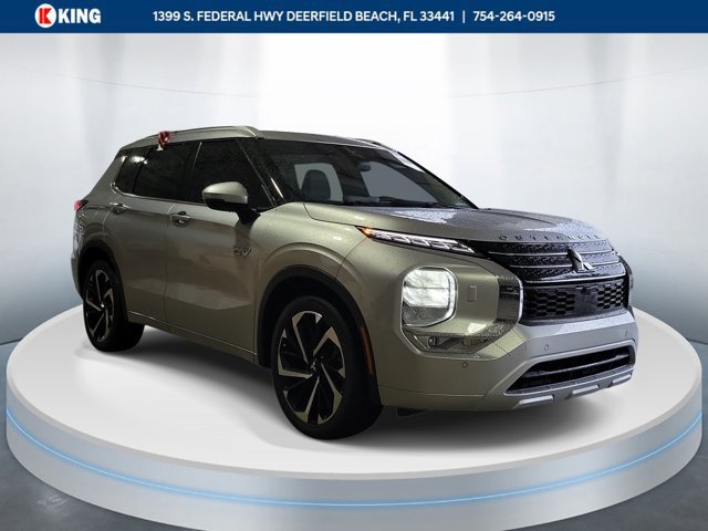 Used 2023 Mitsubishi Outlander SEL AWD/4WD image 1