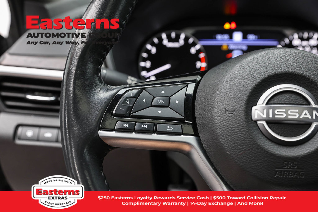 Used 2023 Nissan Altima 2.5 SL AWD/4WD image 16
