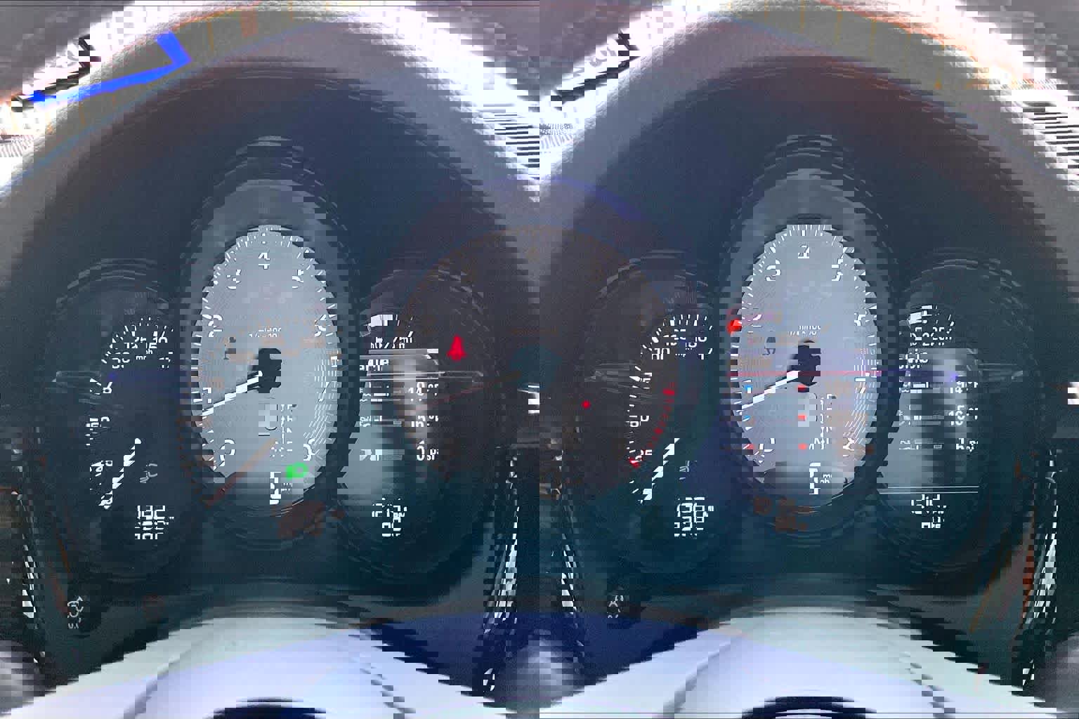 Used 2024 Porsche Macan S image 25