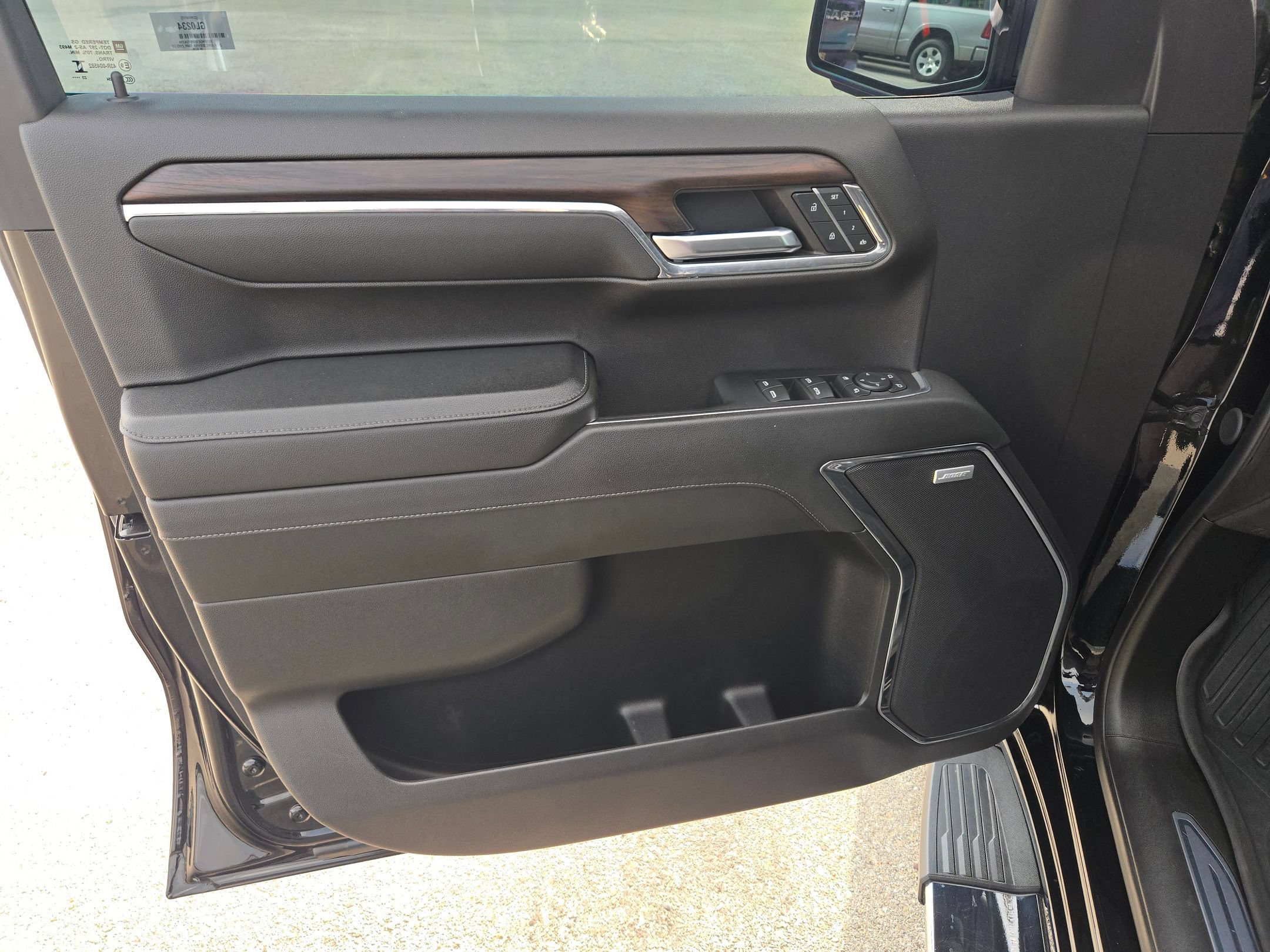 Used 2024 GMC Sierra 1500 SLT RWD image 11