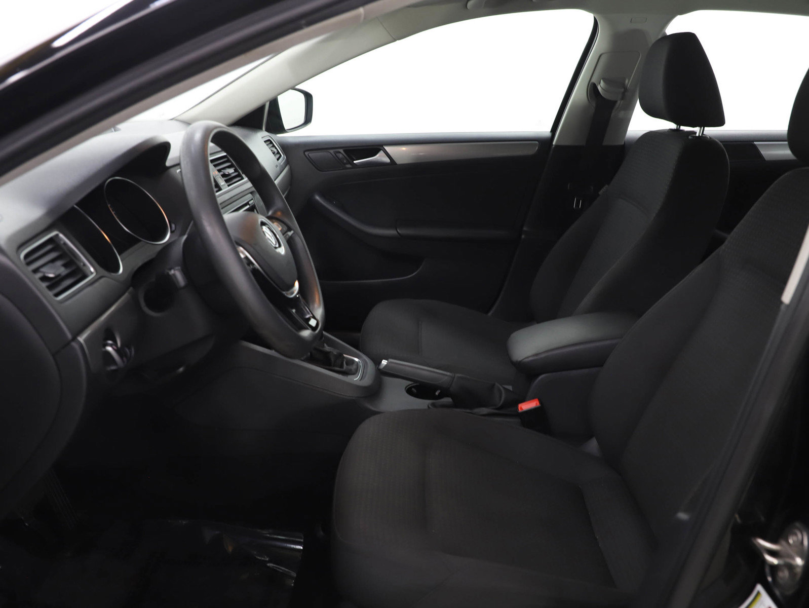 Used 2015 Volkswagen Jetta SE image 16