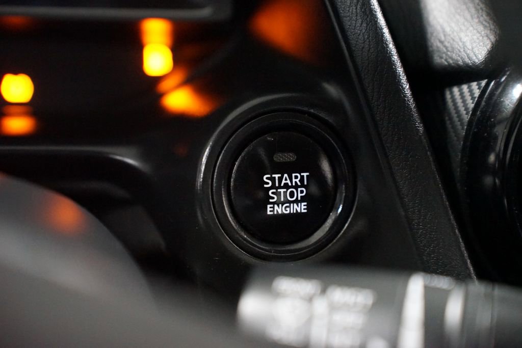 Used 2019 Toyota Yaris L FWD image 22