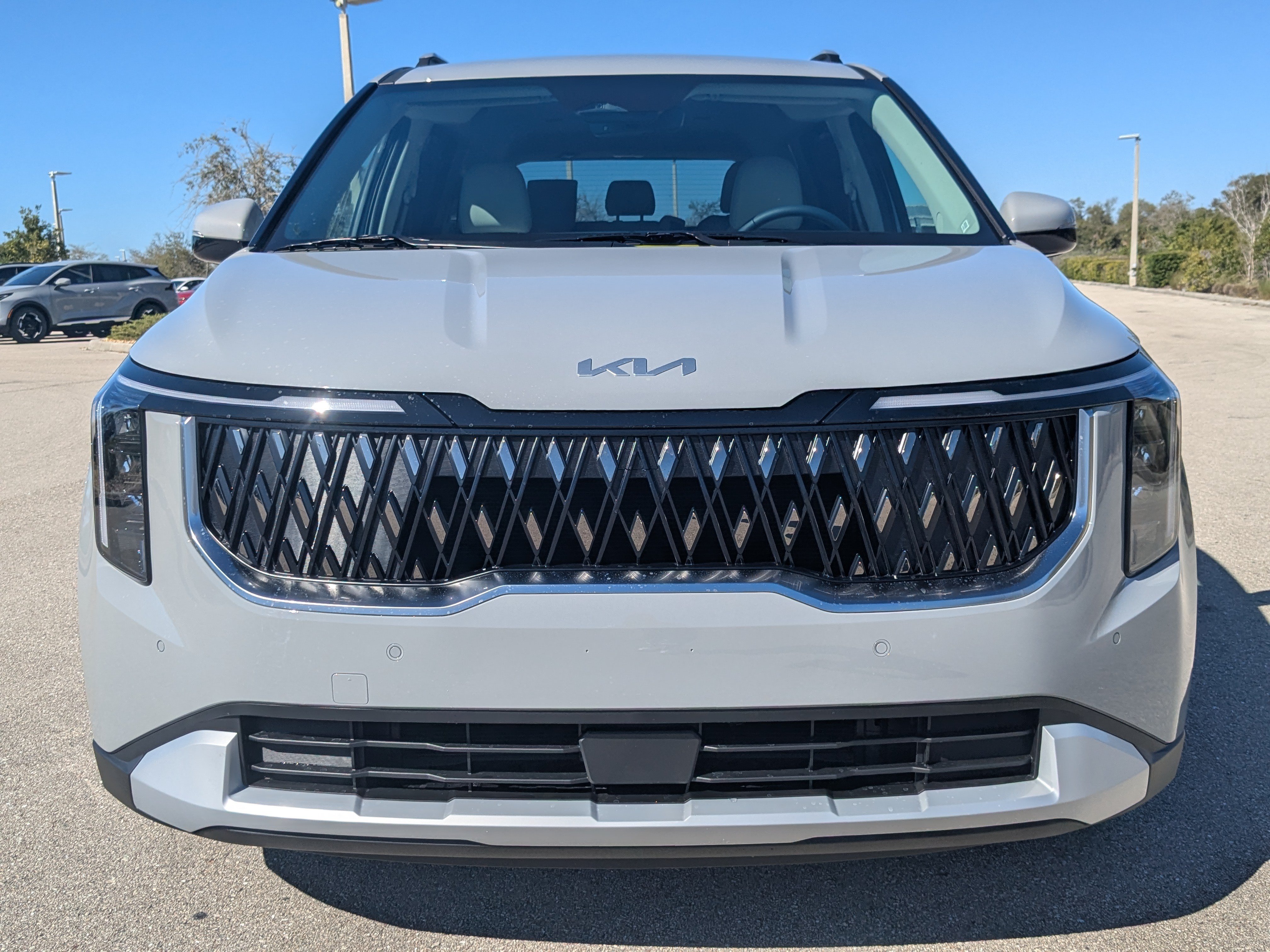 New 2026 Kia Carnival EX FWD image 3
