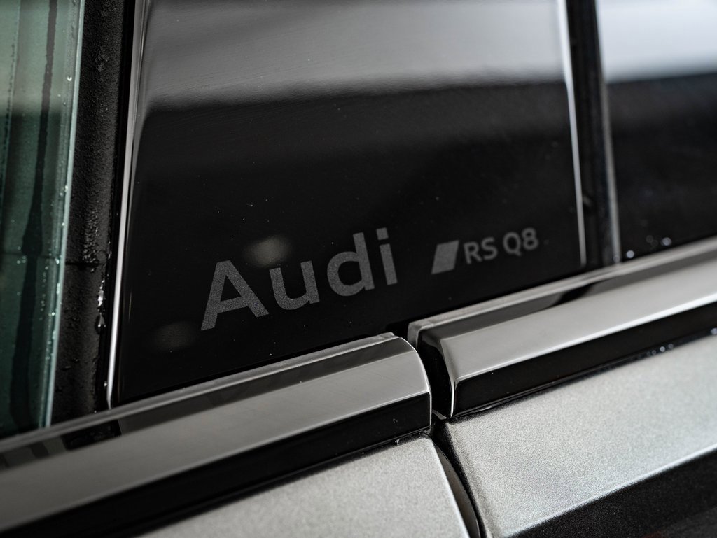 New 2026 Audi RS Q8 performance image 21