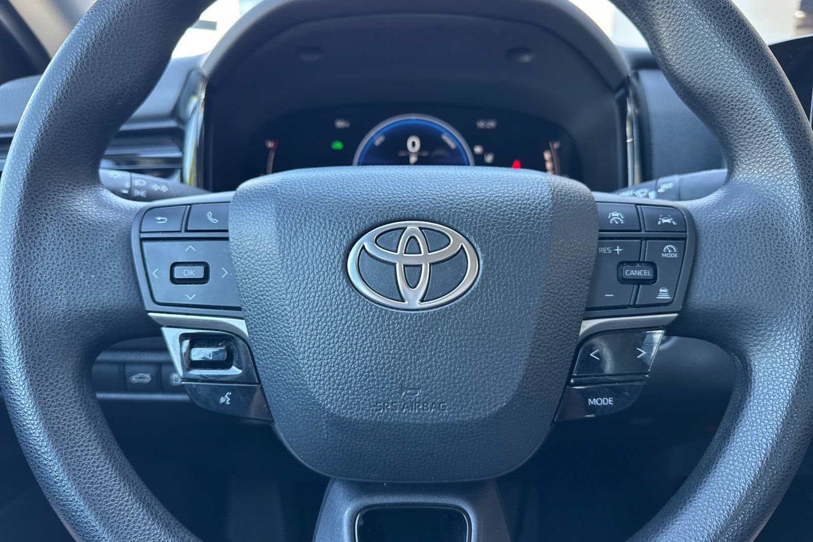 Certified 2025 Toyota Camry LE FWD image 36