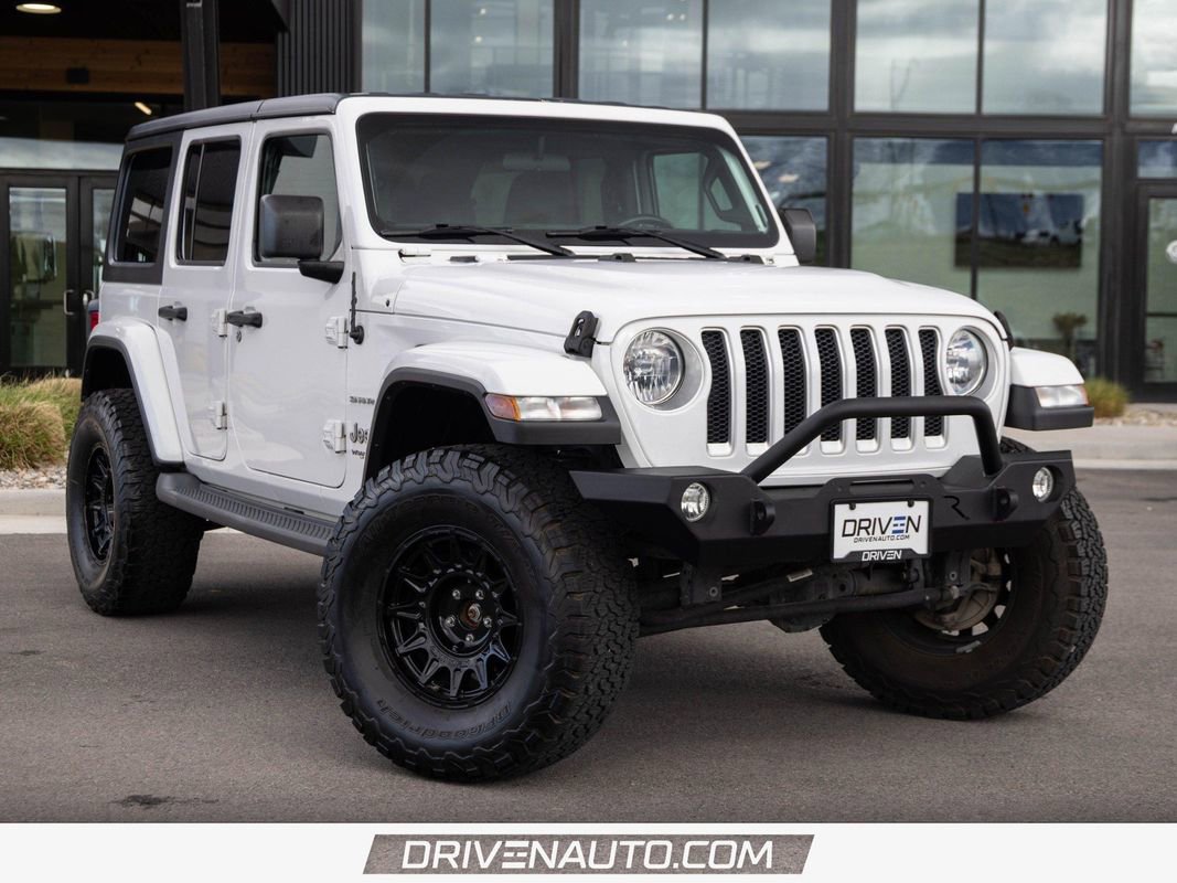 Used 2019 Jeep Wrangler Unlimited Sahara AWD/4WD image 1